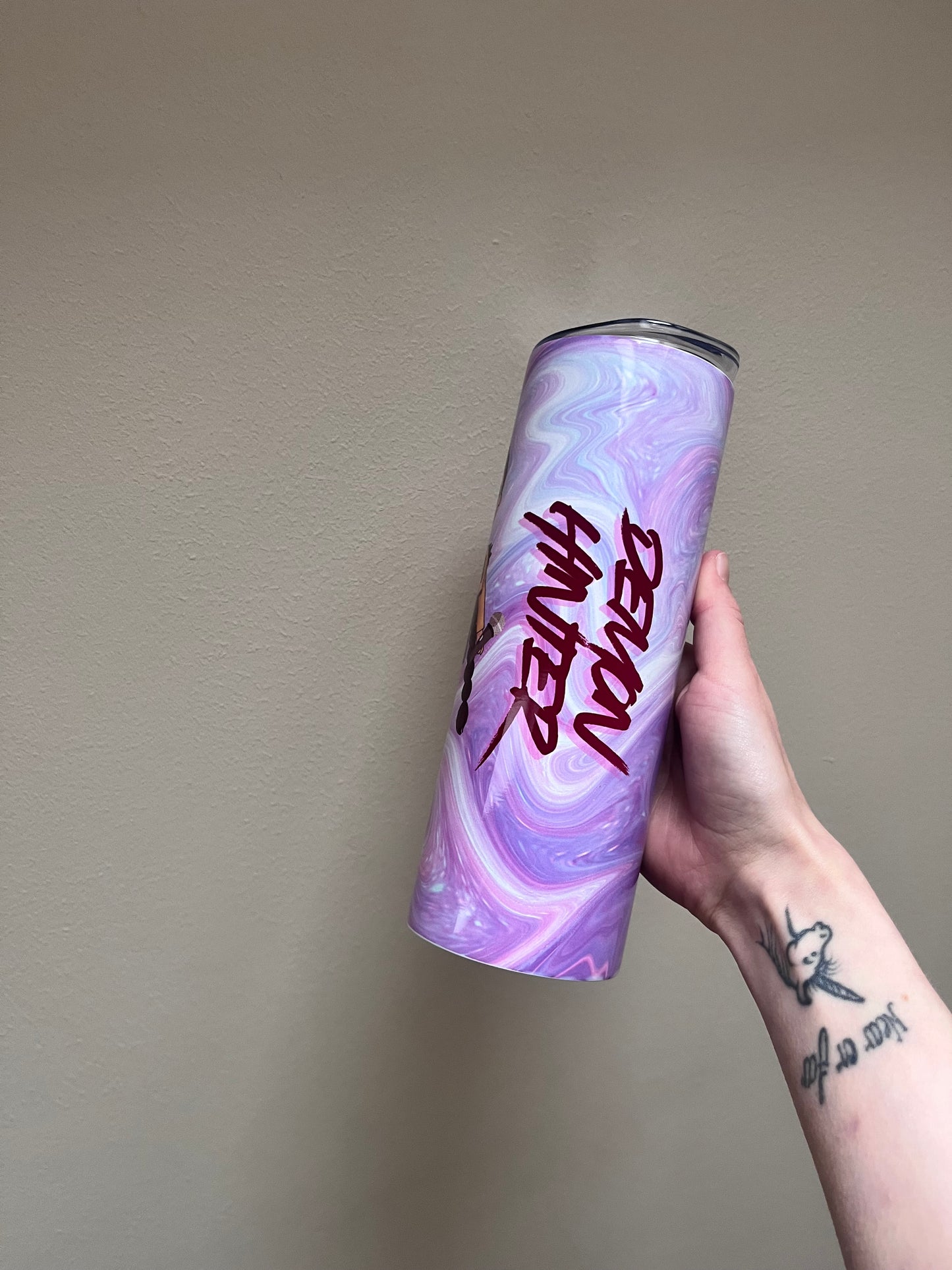 Hunters 20oz stainless steel tumbler.