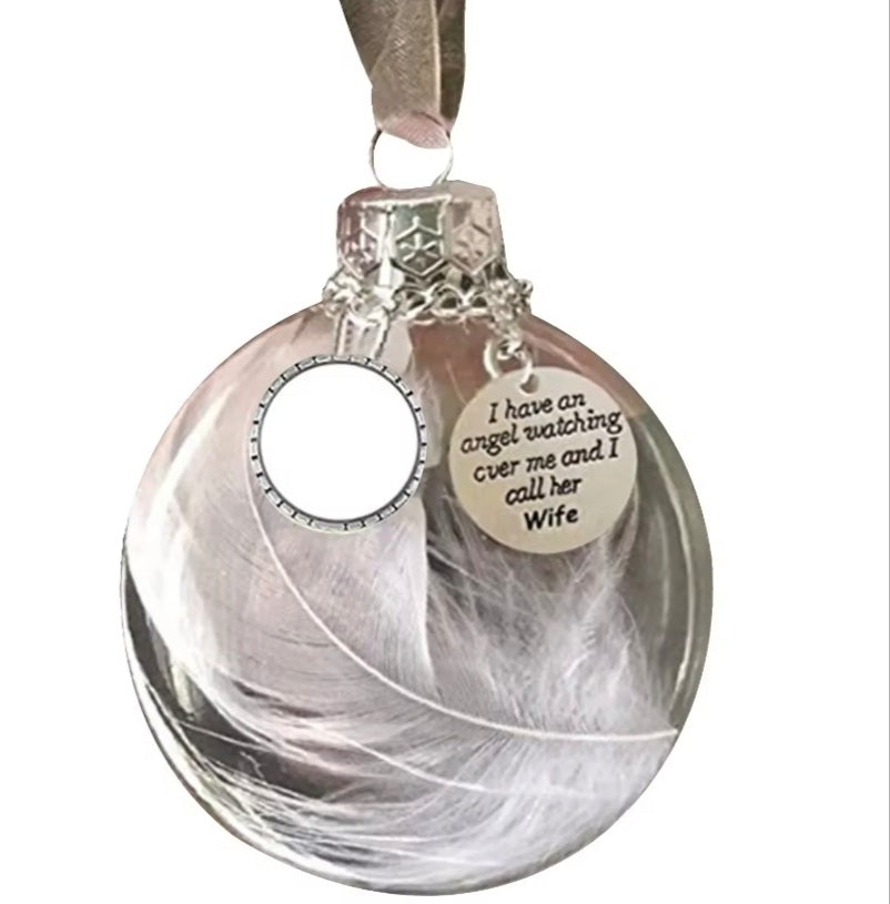 Memorial christmas baubles